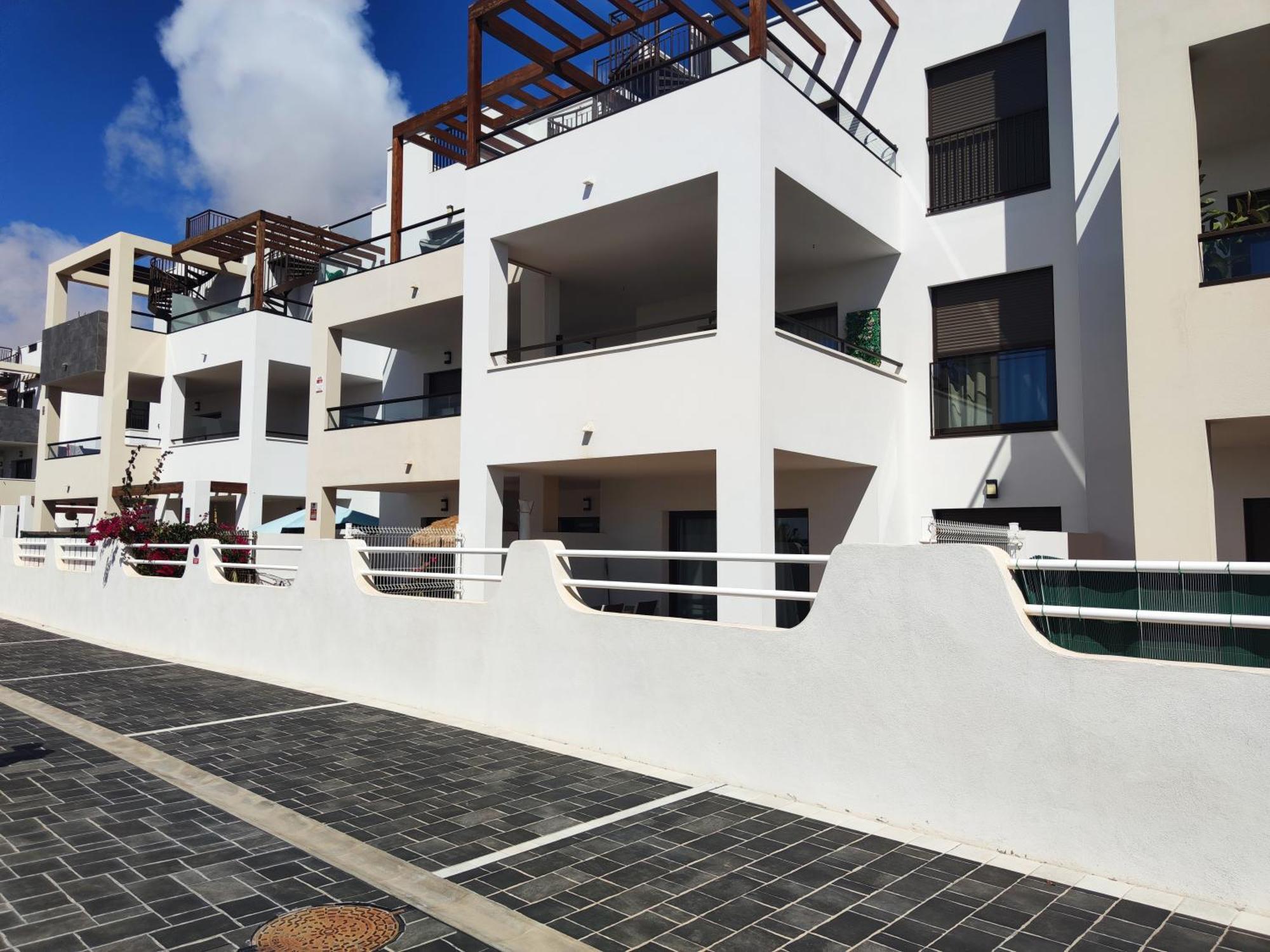 Serene Luxury Apartment With Pool - Viento Azul Antigua  Exterior photo